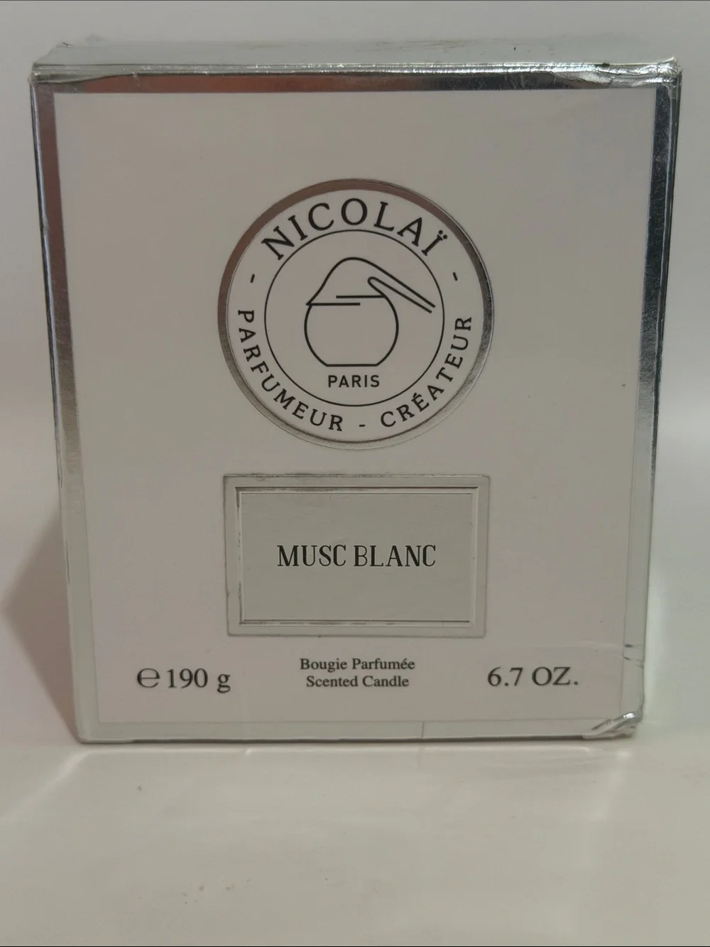 NICOLAÏ from super